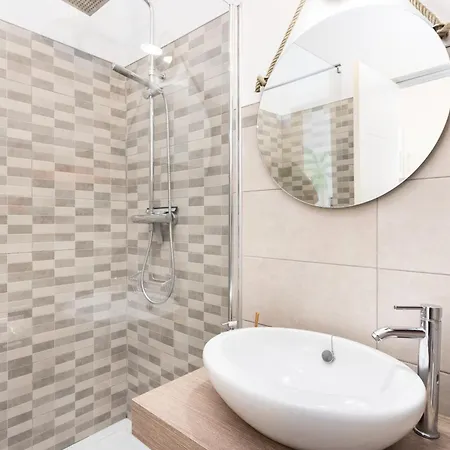 Domus Playa Paraiso Апартаменты *